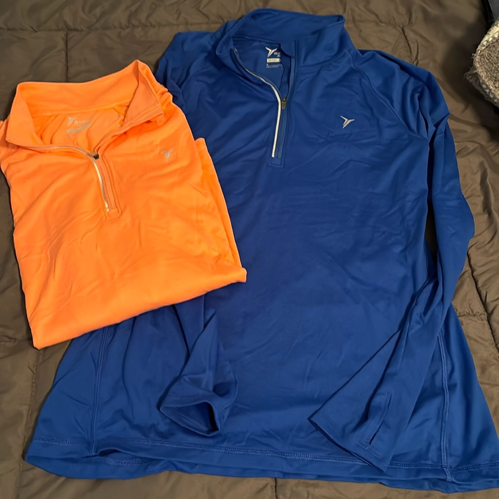 Two women’s old navy active tops with finger holes!! Size medium